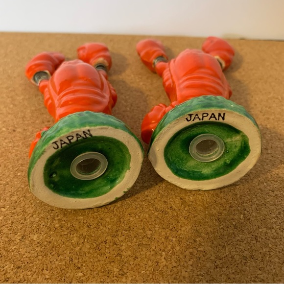 Vintage Lobster Salt and Pepper Shakers - Picture 4 of 4